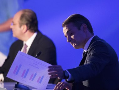 «Αιχμές» ΥΠΟΙΚ για Χ.Σταϊκούρα και... Κ.Μητσοτάκη